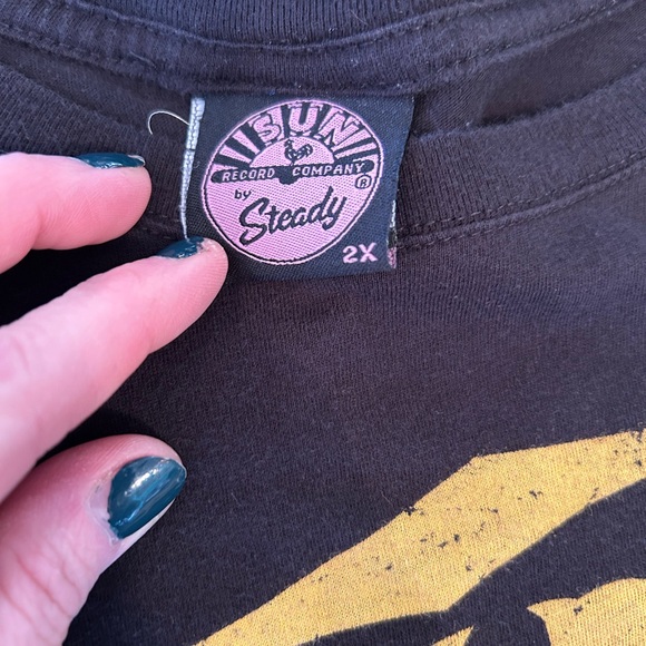 Women’s 2X Sun Records Black T-Shirt with Yellow Logo - Picture 3 of 7